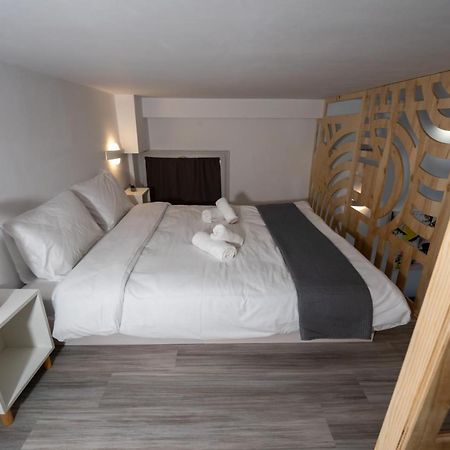 Central Suites Aegina 1 외부 사진