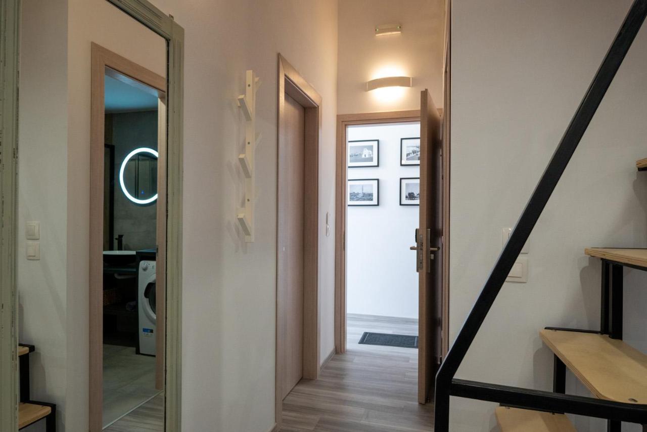 Central Suites Aegina 1 외부 사진