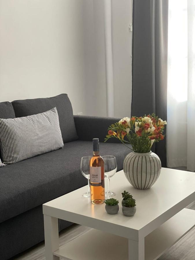 Central Suites Aegina 1 외부 사진